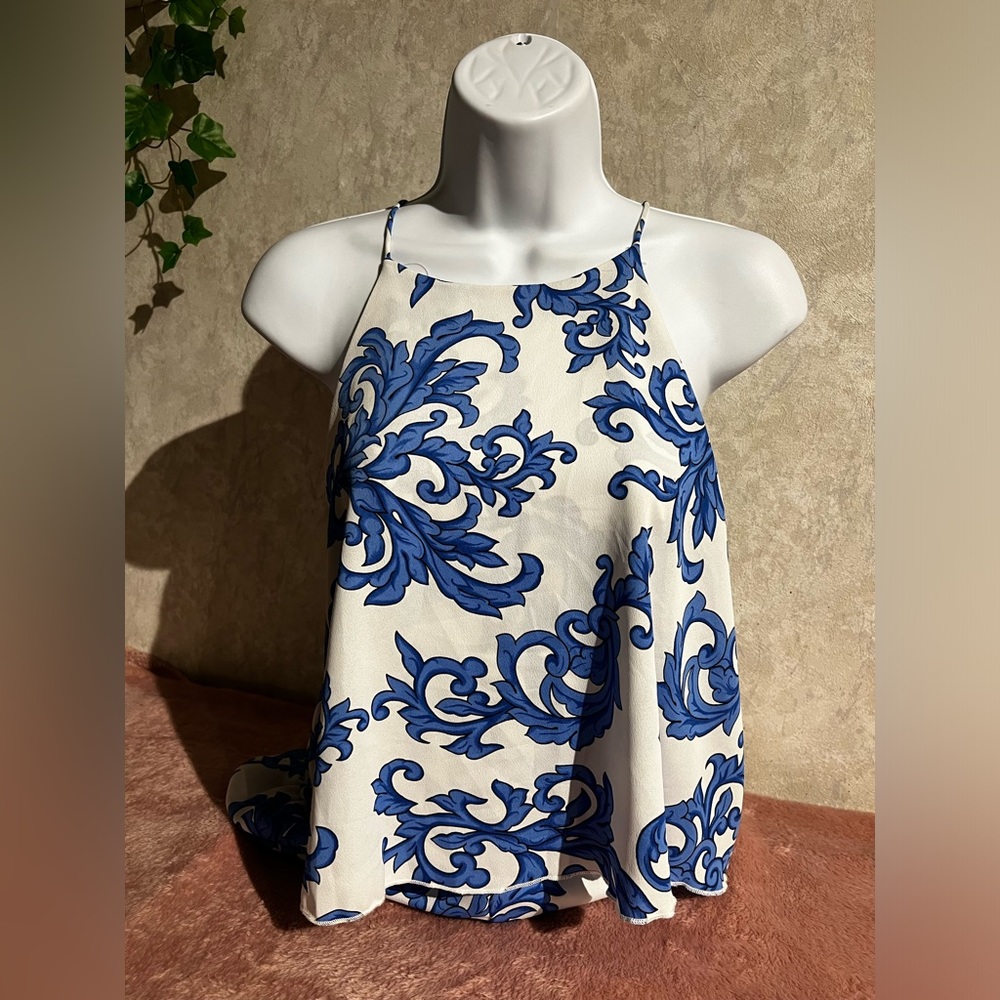 Tyche Flowy Romper With Pockets - image 5